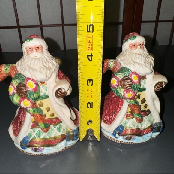 Vintage Santa salt and pepper shaker set - Picture 1 of 16